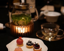 Dinner at Gastronomy Joel Robuchon (ガストロノミー ジョエル・ロブション)