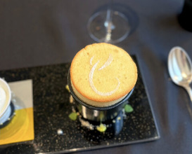 Dinner at Gastronomy Joel Robuchon (ガストロノミー ジョエル・ロブション)