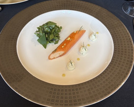 Dinner at Gastronomy Joel Robuchon (ガストロノミー ジョエル・ロブション)