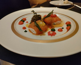 Dinner at Gastronomy Joel Robuchon (ガストロノミー ジョエル・ロブション)