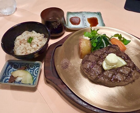 Dinner at Steak House Kitchen Ribbon (ステーキハウス キッチンリボン)