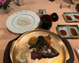 Dinner at Steak House Kitchen Ribbon (ステーキハウス キッチンリボン)