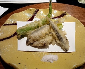 Dinner at Kyogoku Zushi (京極寿司)