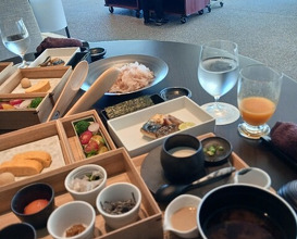 Dinner at LAT.34°N by AO