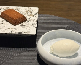 Dinner at LAT.34°N by AO