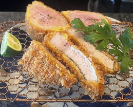 Dinner at Tonkatsu Mange (とんかつ マンジェ)