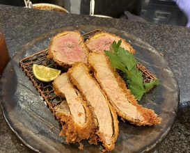 Dinner at Tonkatsu Mange (とんかつ マンジェ)