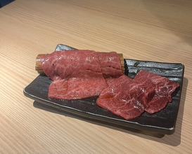 Dinner at Sumibi Yakiniku Nakahara (炭火焼肉 なかはら)