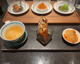 Dinner at Ninshu Rou (仁修樓)