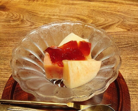 Dinner at Onjaku (温石)