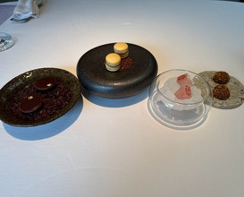Dinner at Otowa restaurant (オトワ レストラン)