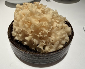 Dinner at Otowa restaurant (オトワ レストラン)