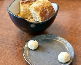 Dinner at Restaurant SNOW (レストラン スノゥ)