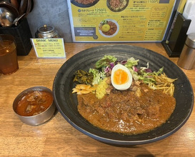 Dinner at SPICY CURRY Roka (SPICY CURRY 魯珈)