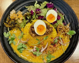 Dinner at SPICY CURRY Roka (SPICY CURRY 魯珈)