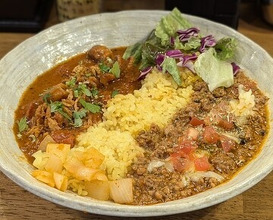 Dinner at SPICY CURRY Roka (SPICY CURRY 魯珈)