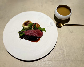Dinner at Simples