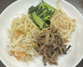 Dinner at Stamina En (スタミナ苑)