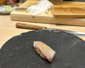 Dinner at Sushi Suzuki (鮨 鈴木)