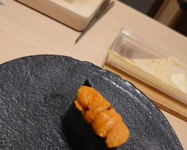 Dinner at Sushi Suzuki (鮨 鈴木)