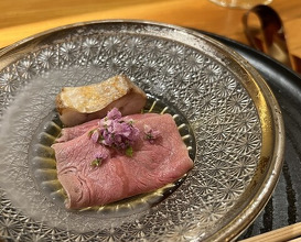 Dinner at Tokyo Niku Shabuya (東京肉しゃぶ家)