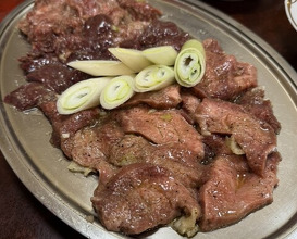 Dinner at Tokyo En (東京園)