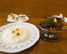 Dinner at European Curry Tomato (トマト)
