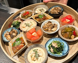 Dinner at Nakatsu Woniku