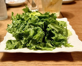 Dinner at Yassan (安参)