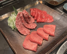 Dinner at YORONIKU TOKYO