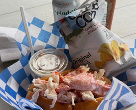 Dinner at The Lazy Lobstah and Grill