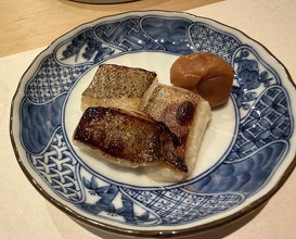 Dinner at Sushi Dokoro Arima (鮨処 有馬)