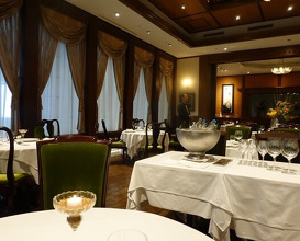 Dinner at Chez Inno (シェ・イノ)