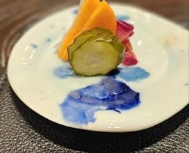 Dinner at Den (傳)