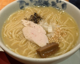 Dinner at Eragon (永来権)