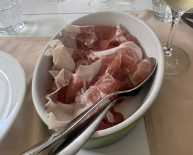 Dinner at Fogliolina della Porta Fortuna (フォリオリーナ・デッラ・ポルタ・フォルトゥーナ)
