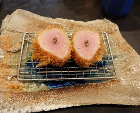 Dinner at Tonkatsu Fujii (とんかつ ふじ井)