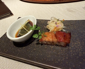 Dinner at Chinese Hanten Fureika (中国飯店 富麗華)