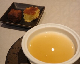 Dinner at Chinese Hanten Fureika (中国飯店 富麗華)