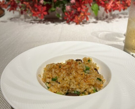 Dinner at Chinese Hanten Fureika (中国飯店 富麗華)