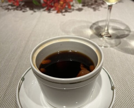 Dinner at Chinese Hanten Fureika (中国飯店 富麗華)