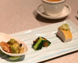 Dinner at Chinese Hanten Fureika (中国飯店 富麗華)