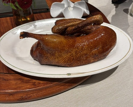 Dinner at Chinese Hanten Fureika (中国飯店 富麗華)
