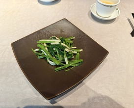 Dinner at Chinese Hanten Fureika (中国飯店 富麗華)