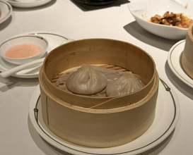 Dinner at Chinese Hanten Fureika (中国飯店 富麗華)
