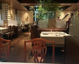 Dinner at Chinese Hanten Fureika (中国飯店 富麗華)