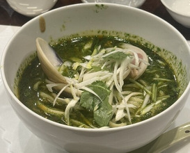 Dinner at Gatagata Ya (潟潟ヤ)