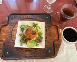Dinner at Sumiyaki Hamburger Steak Gyusen (炭焼ハンバーグ 牛船)