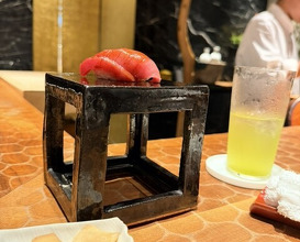 Dinner at HATSUNEZUSHI (初音鮨)