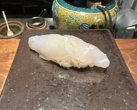 Dinner at HATSUNEZUSHI (初音鮨)